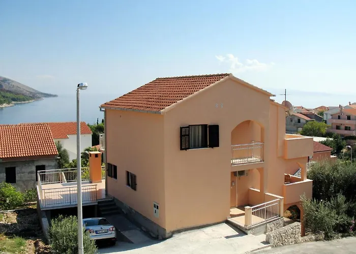 Appartement Viktor-1 By Interhome