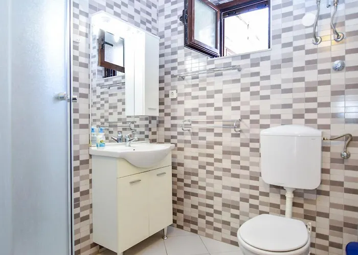 Viktor-1 By Interhome Appartement