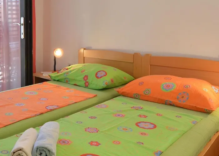 Appartement Viktor-1 By Interhome