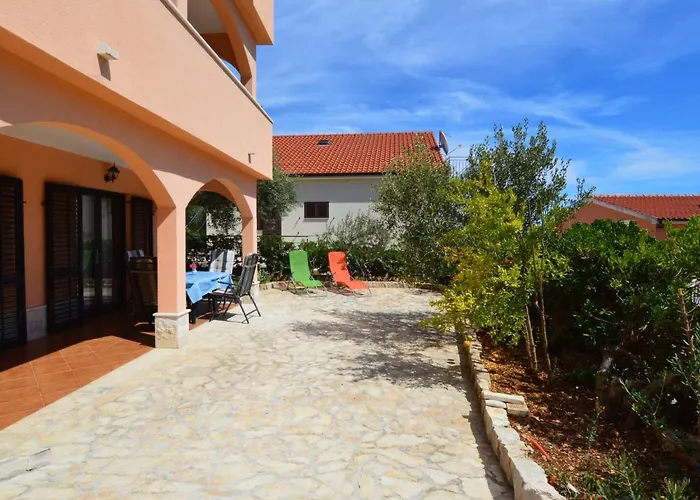 Viktor-1 By Interhome 公寓